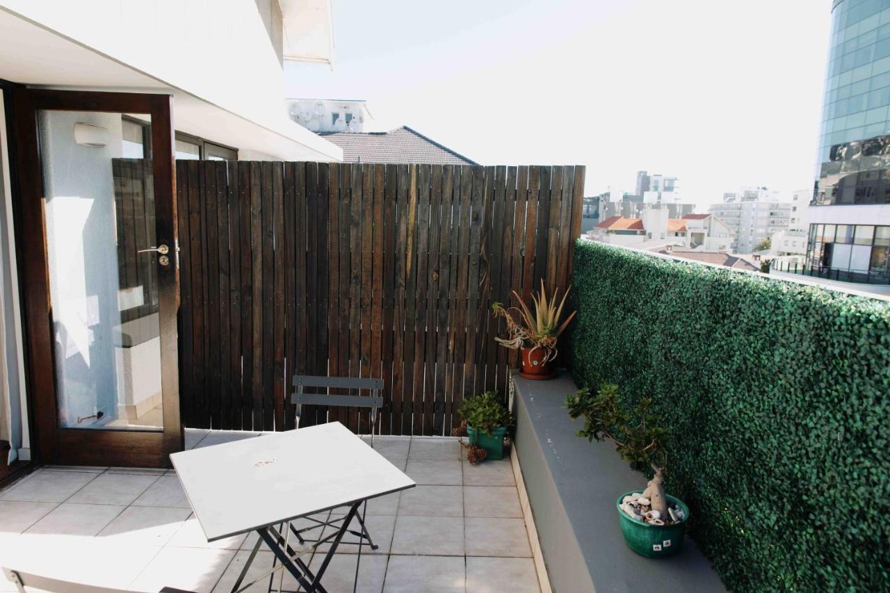 Camborne Holiday Apartments เคปทาวน์ ภายนอก รูปภาพ