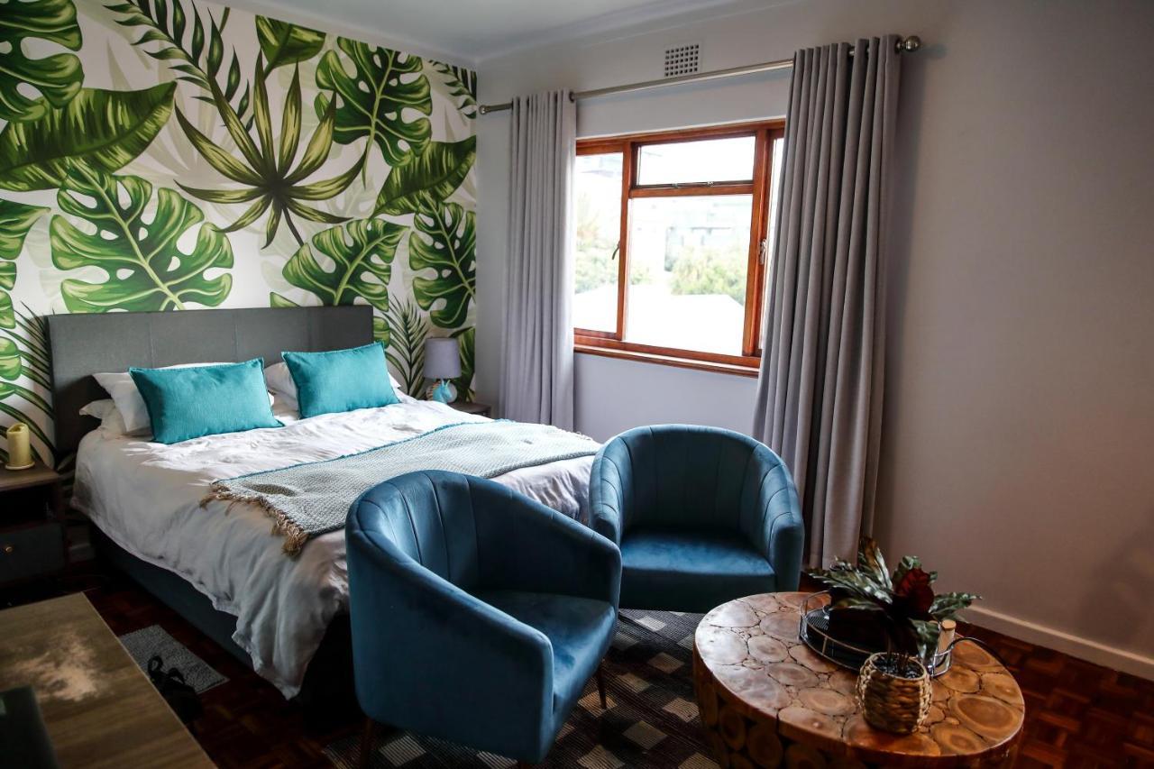 Camborne Holiday Apartments เคปทาวน์ ภายนอก รูปภาพ