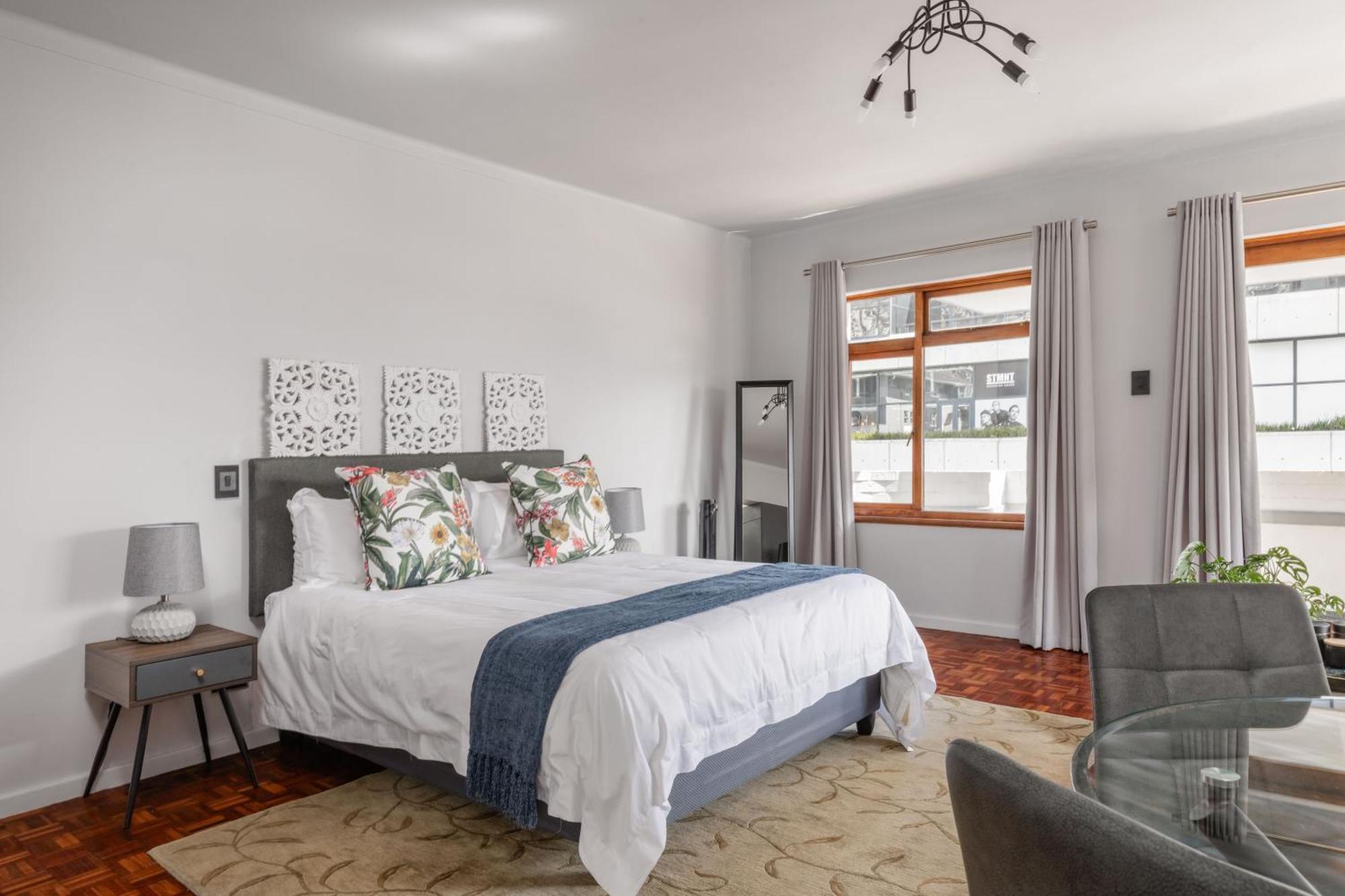 Camborne Holiday Apartments เคปทาวน์ ภายนอก รูปภาพ